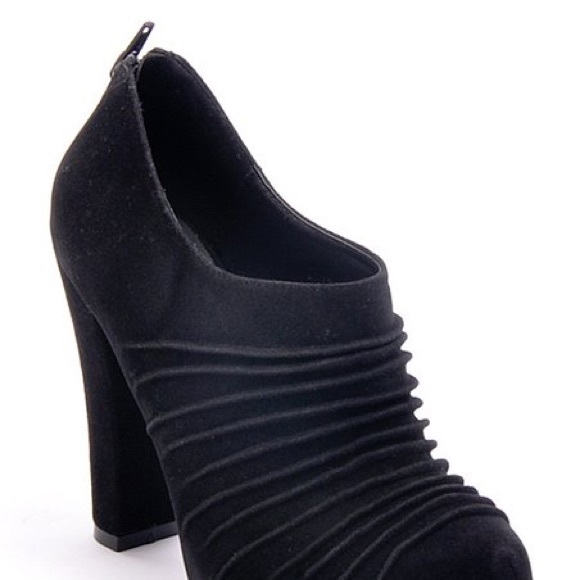 Go Max bootie - Picture 2 of 5